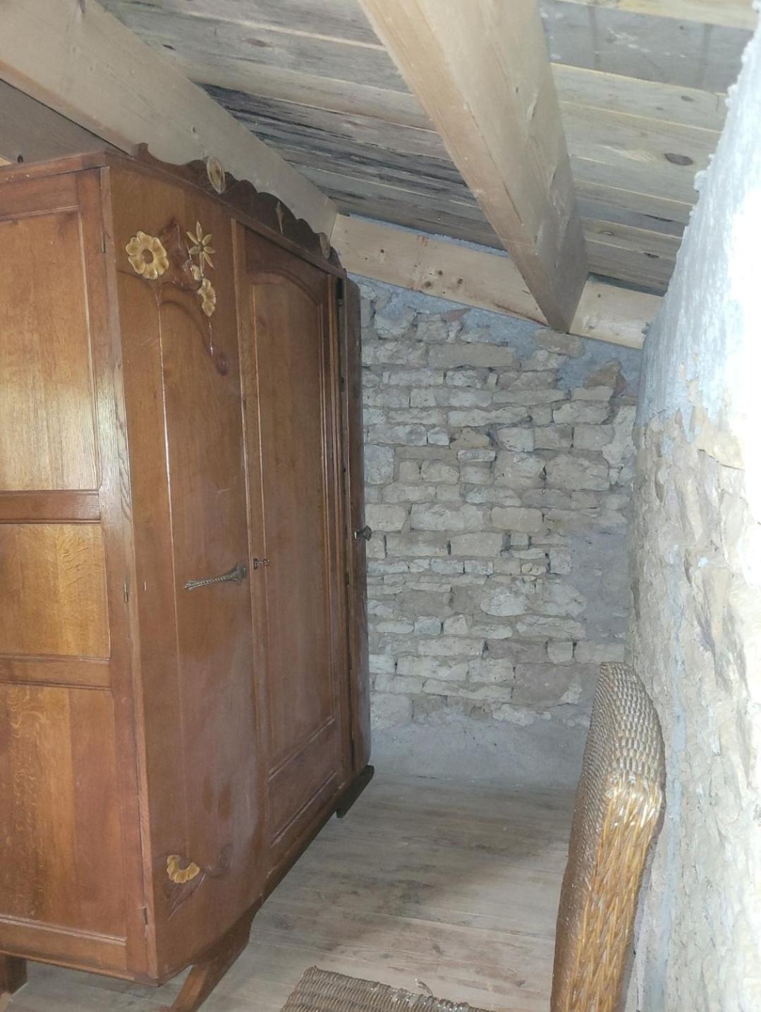 La Chapelle-Themer Nuit Insolite, Chambre Au Dessus D'Une Etable מראה חיצוני תמונה
